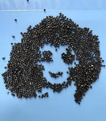Black colorant A65 is used for multi-functional dyeing of injection molded lamps. It has excellent dyeing performance and a long storage time.